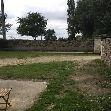 Holiday home Ferme Equestre En Charente