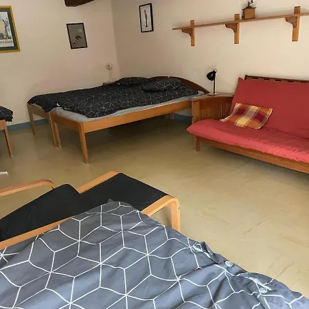 Dans Un Centre Equestre Grand Parking Confolens