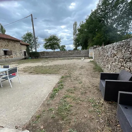 Ferme Equestre En Charente Holiday home