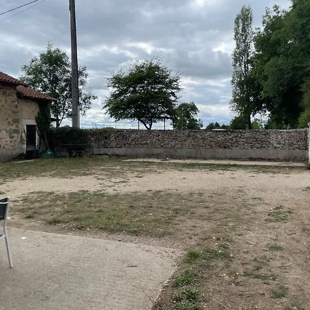 Holiday home Ferme Equestre En Charente