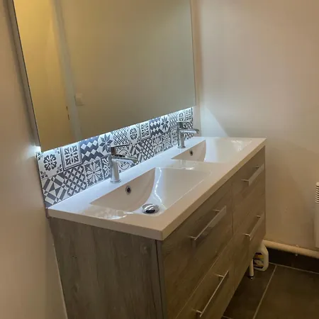 Holiday home Jusqu'a 8 Lits Dans Un Centre Equestre Grand Parking Confolens