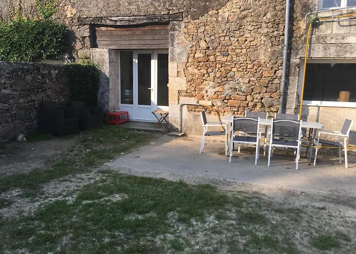 Dans Un Centre Equestre Grand Parking Сasa de vacaciones *