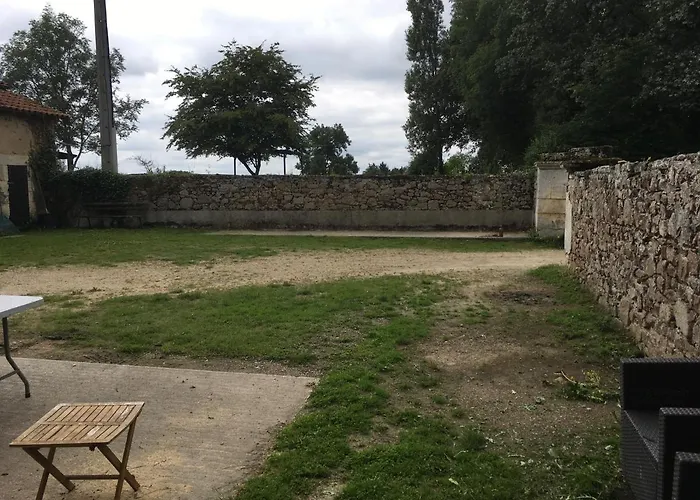 Сasa de vacaciones Dans Un Centre Equestre Grand Parking