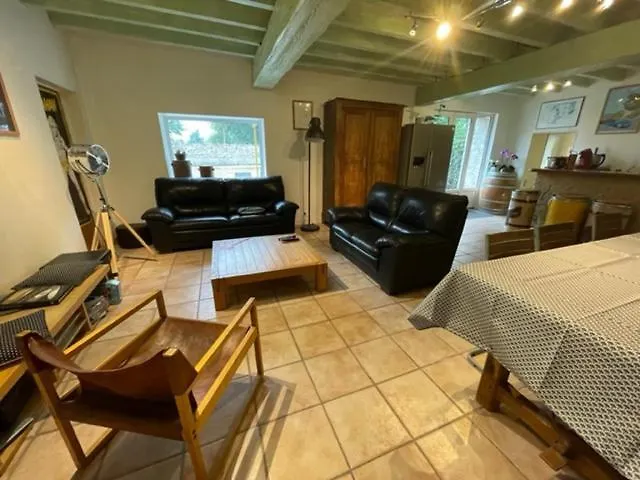 Сasa de vacaciones Dans Un Centre Equestre Grand Parking